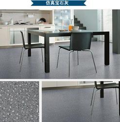 PVC地板革 家居煥新與便捷安裝的革新之選